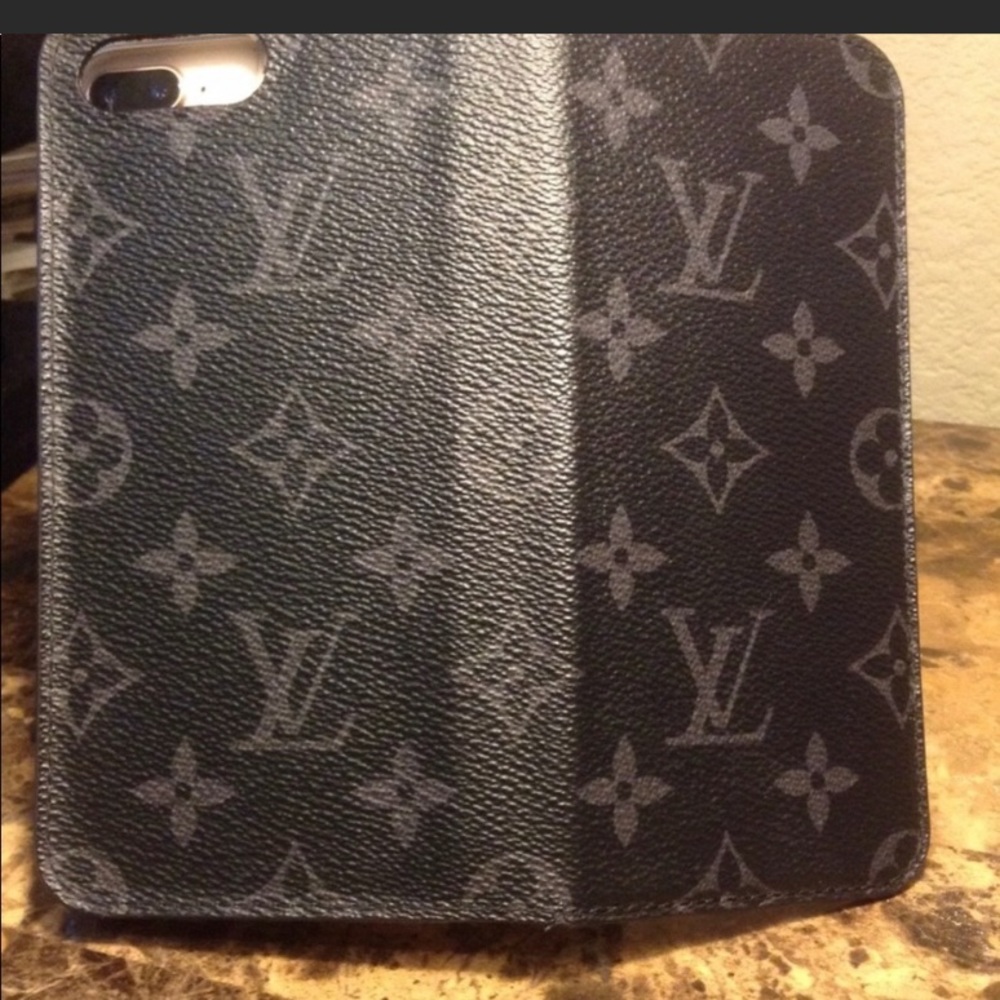 Authentic Monogram Eclipse LV iPhone-Folio